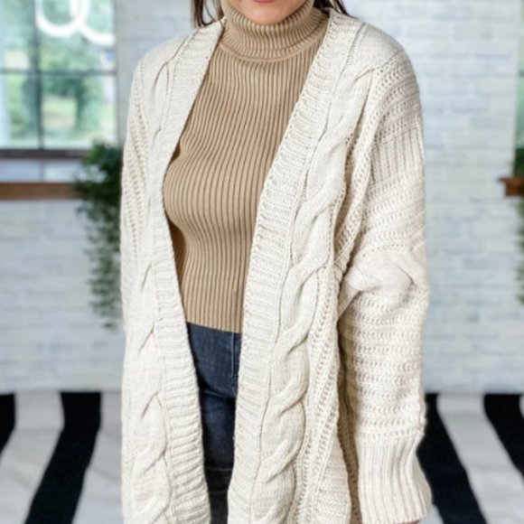 Women's Sweater CABLE KNIT CARDIGAN - Picture 3 of 3